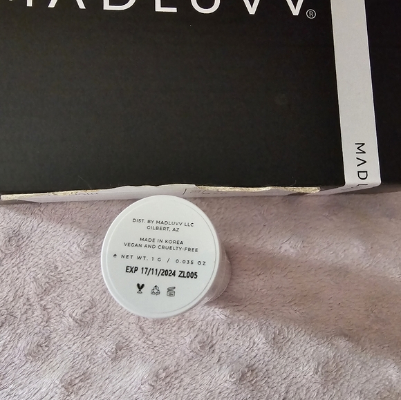 Brow stamp - Picture 3 of 3